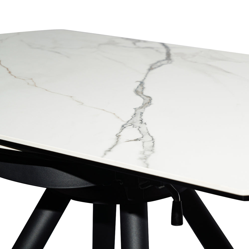 
                  
                    Edge Magic Round Table
                  
                