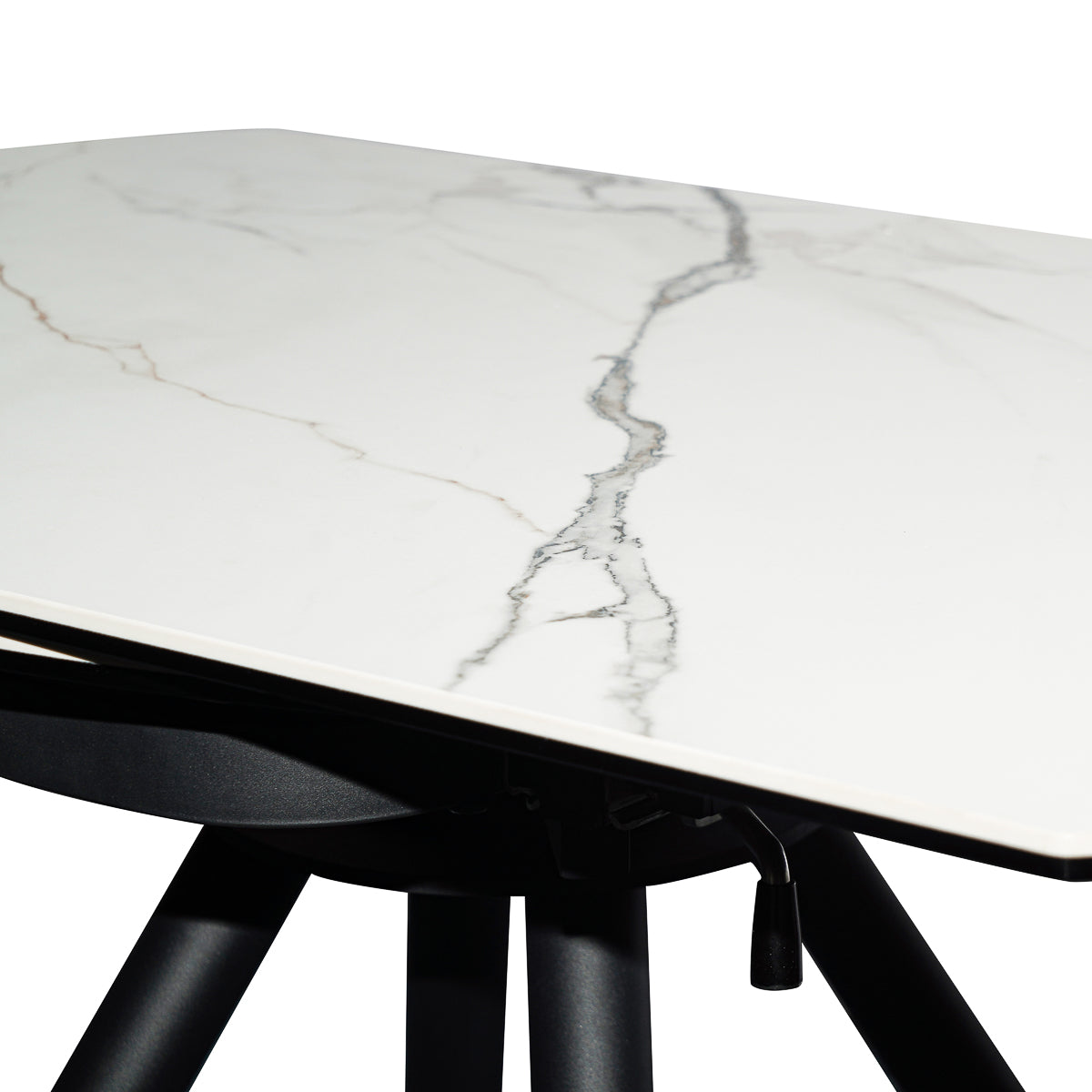 
                  
                    Edge Magic Round Table
                  
                