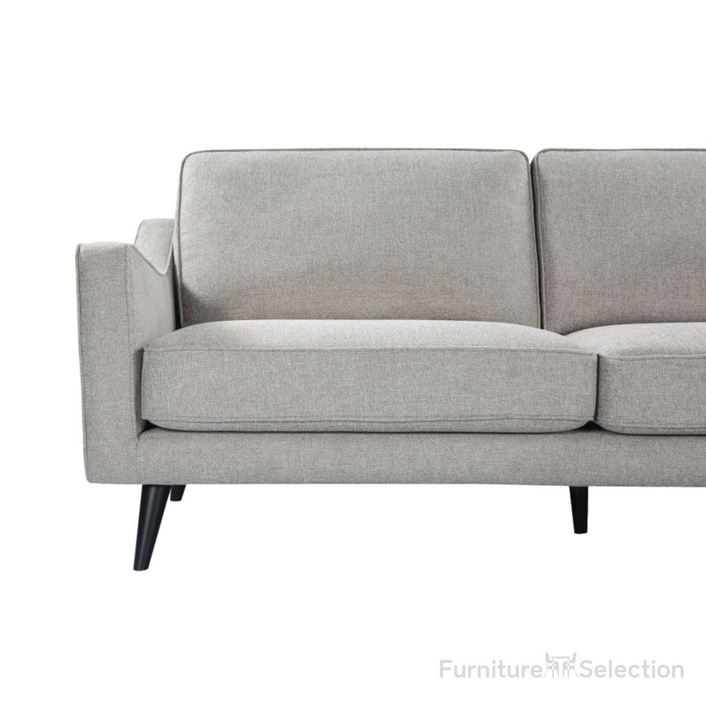 Daffy 2.5 Seat Sofa